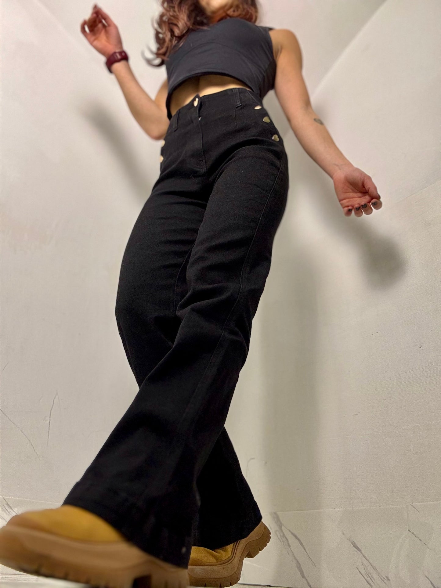 WIDE BLACK