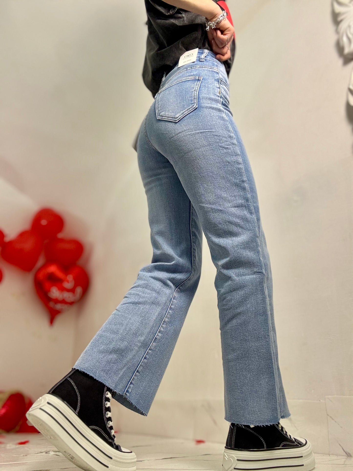 DENIM APT
