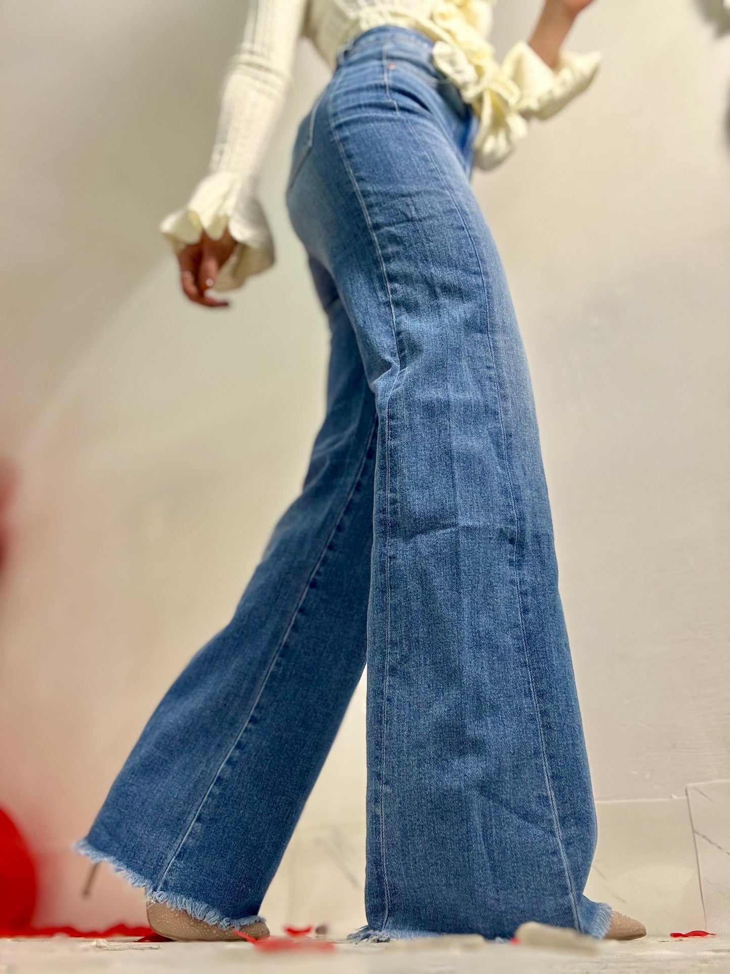 WIDE LEG FLARE