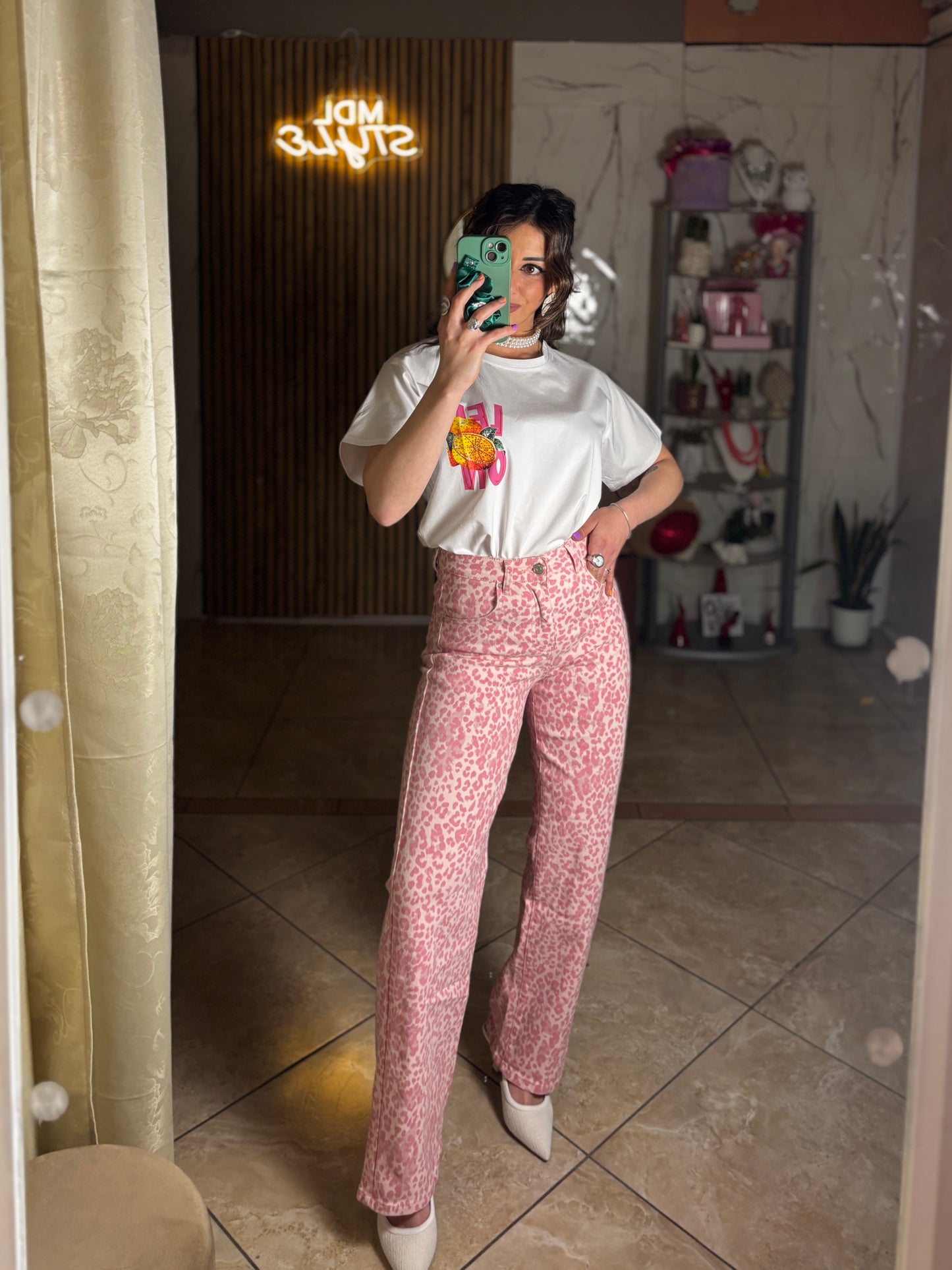 WIDE PINK 🦁