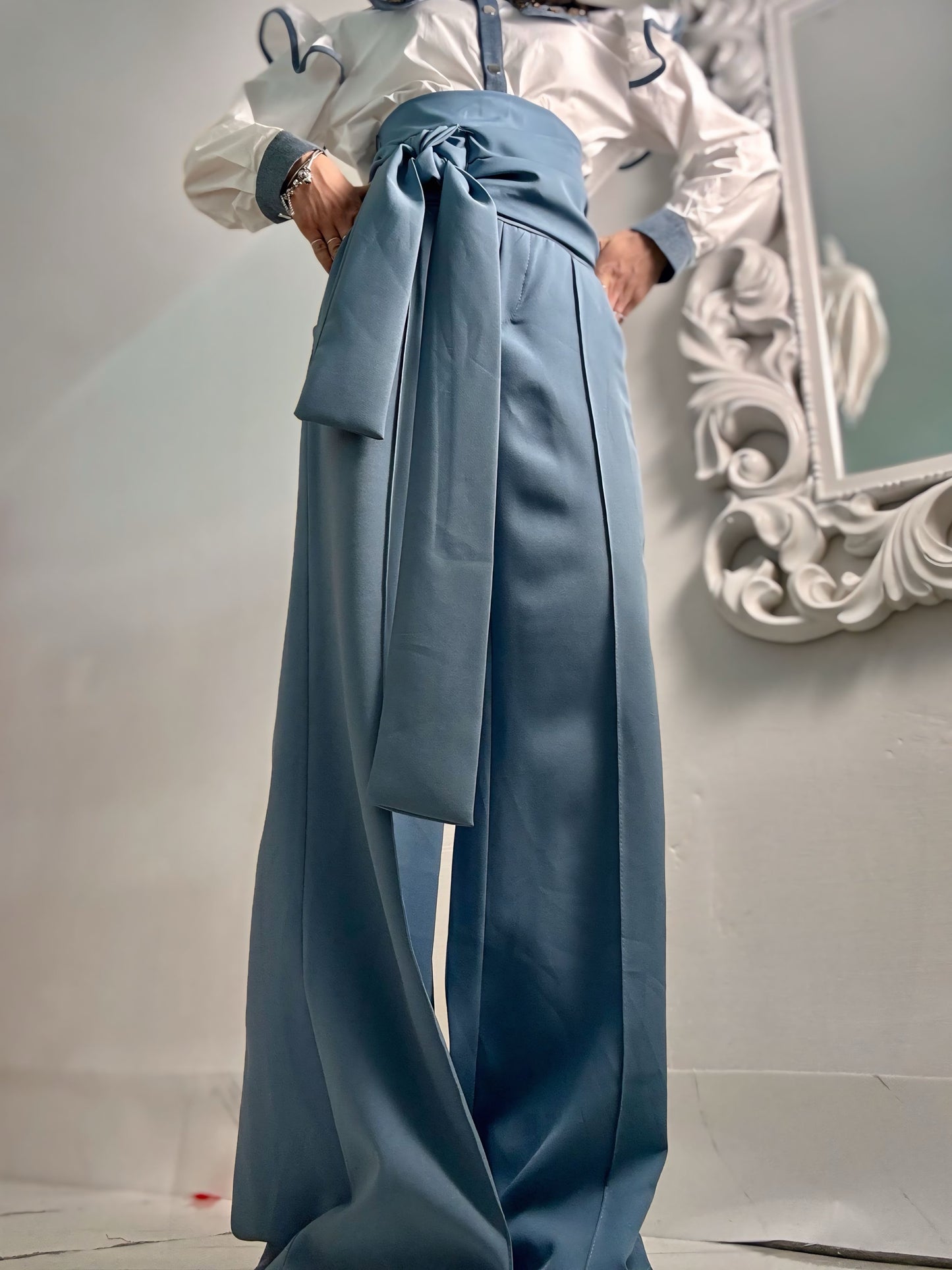 Pants Bow