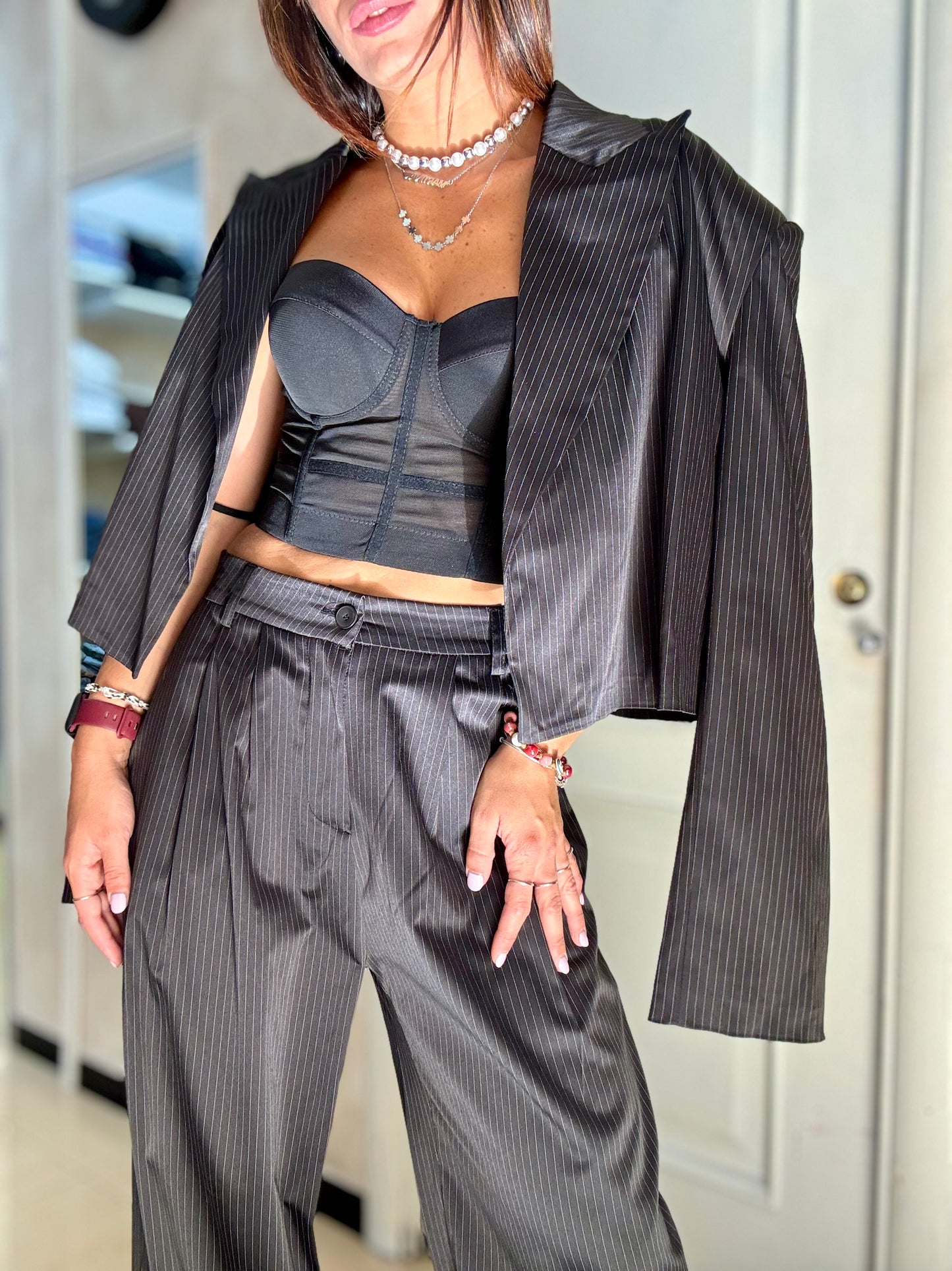 TOP BLACK