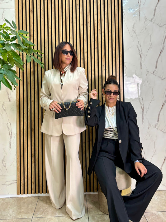 Tailleur Sisters