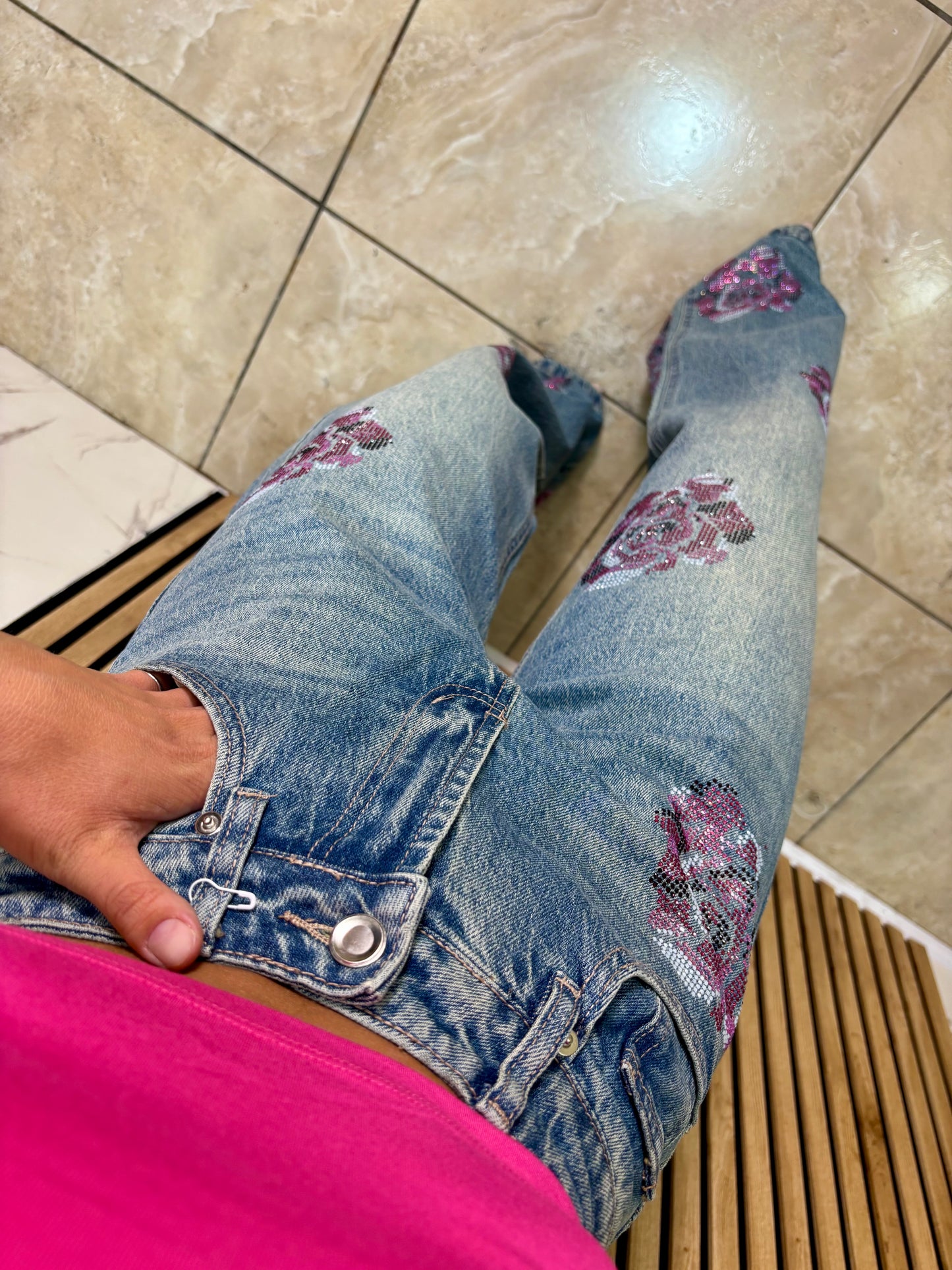 WIDE floral