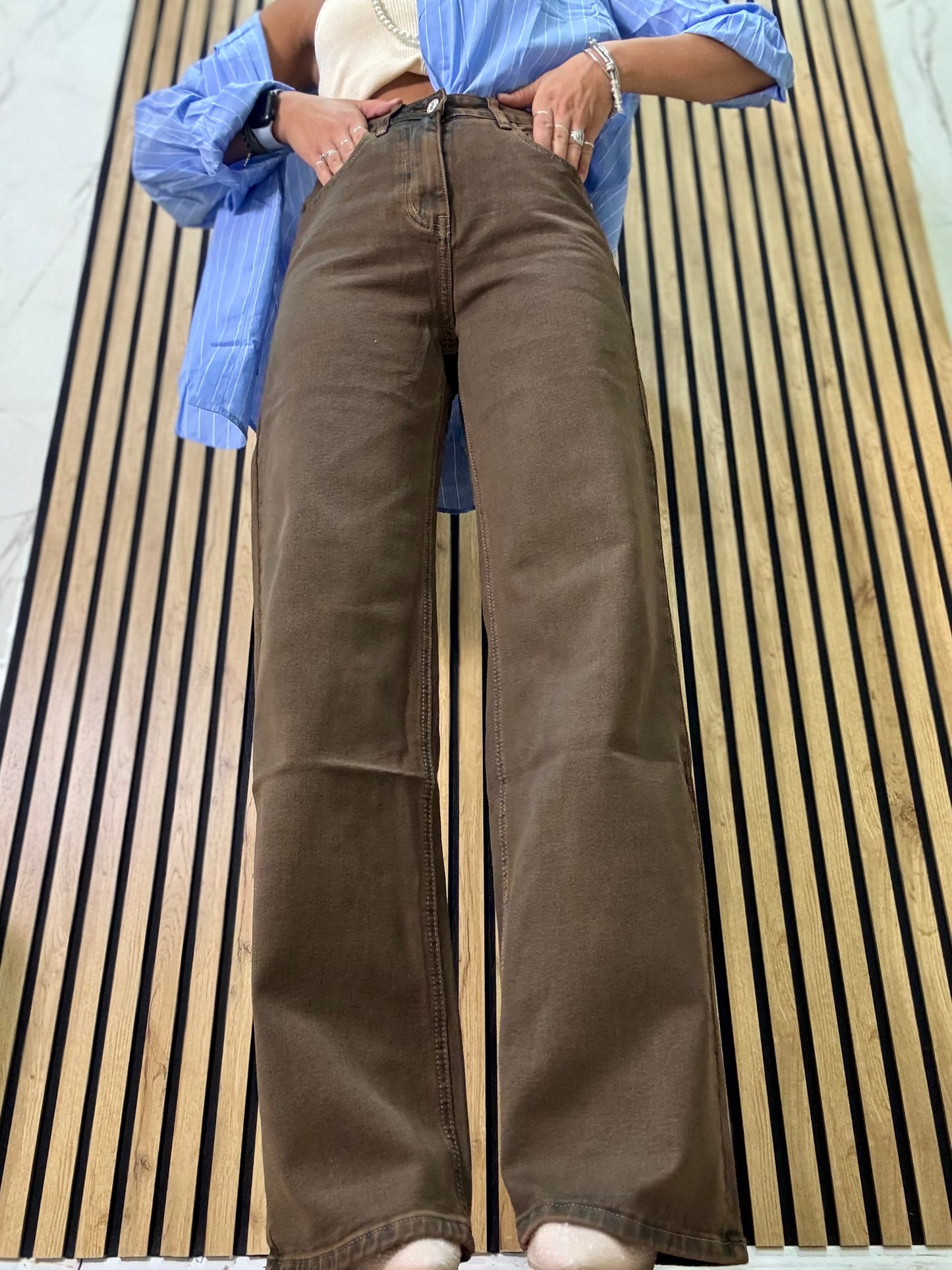 WIDE CARAMEL