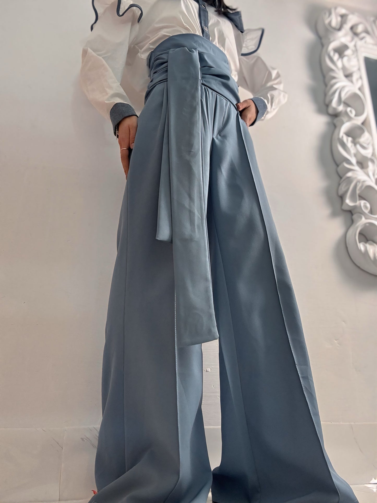Pants Bow